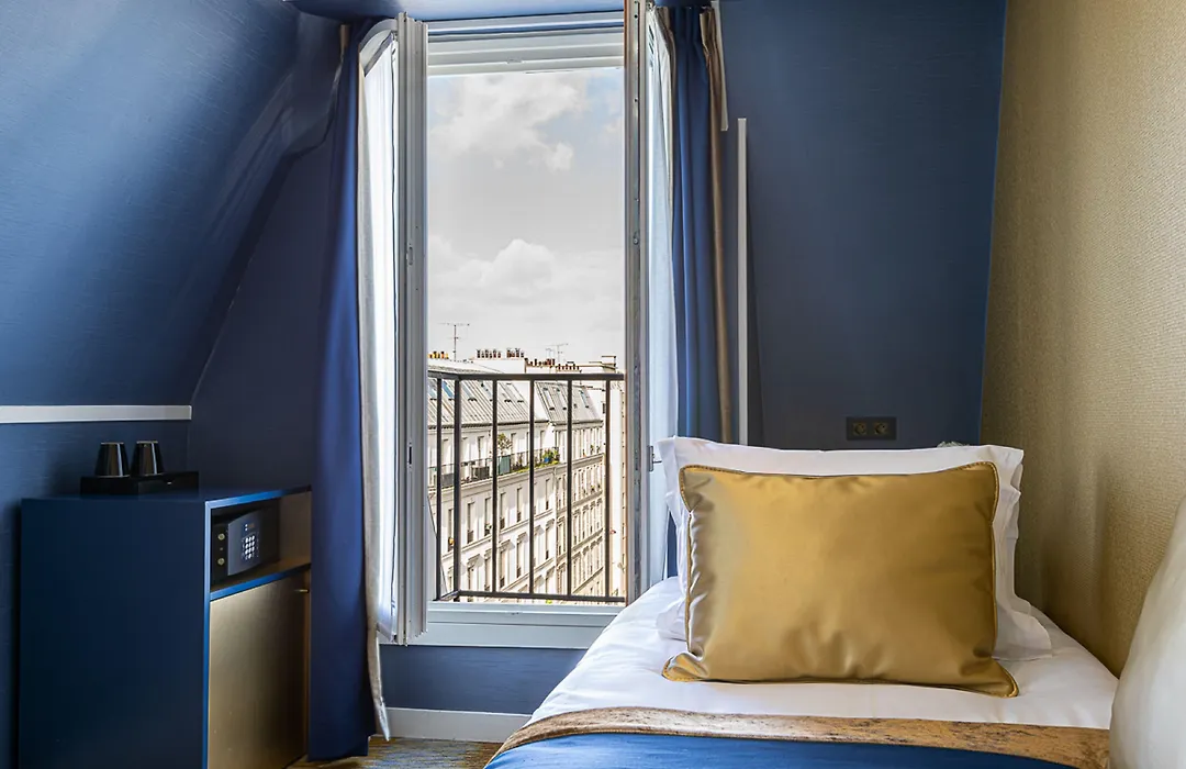 Trianon Gare De Lyon-1